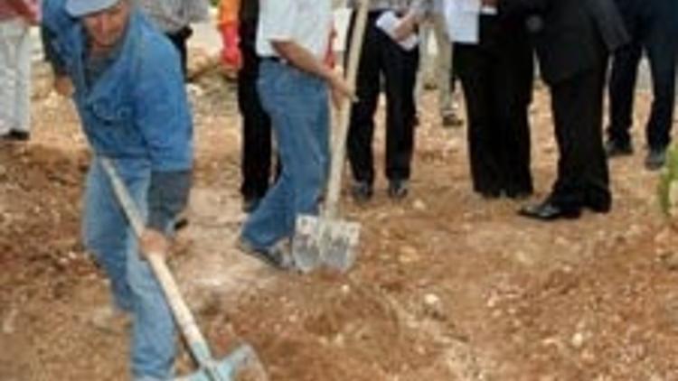 Bebekler mezarından çıkarıldı