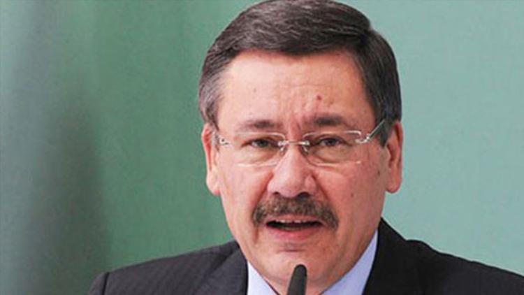 Melih Gökçek: Vatandaşlar bol bol dava açsınlar