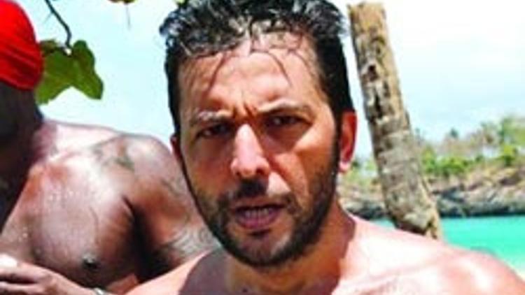 NİHAT DOĞAN SAKAL GİBİDİR...