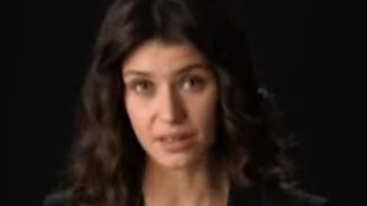 Beren Saat Afgan kadınları uyardı
