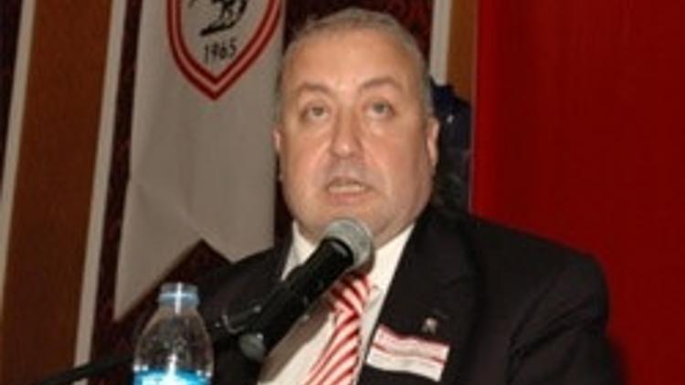 Yılmaz istifa etti