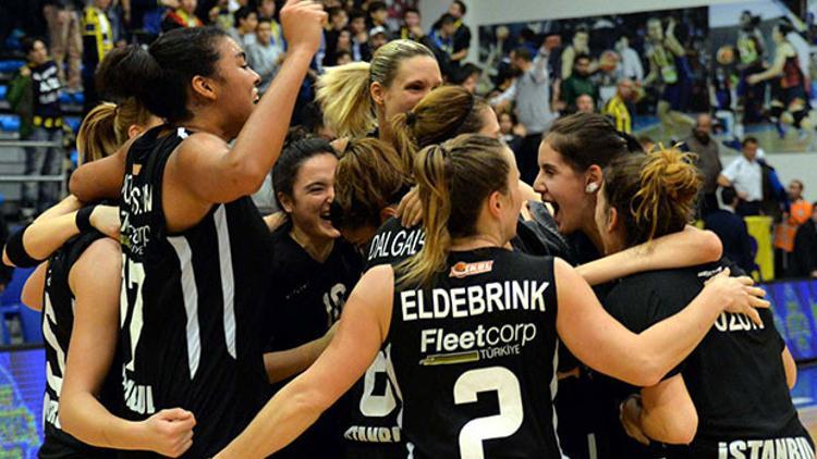 Beşiktaş, Fenerbahçe'yi 5.5 yıl sonra yendi
