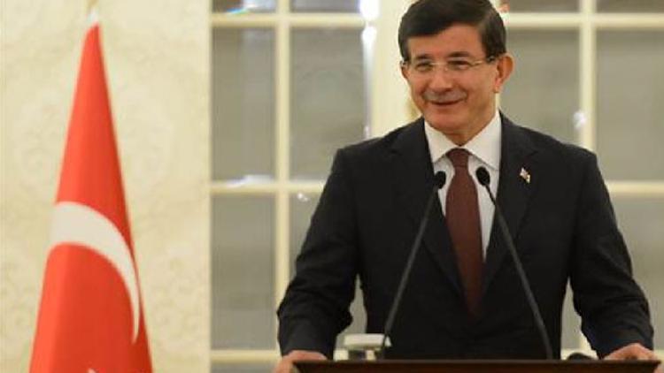 Başbakan Ahmet Davutoğlu: PKK'ya yürüttüğümüz operasyonlar Kürtlere yönelik değildir