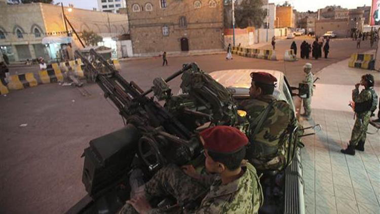 Yemen'de Şii Husiler yönetimi devraldı