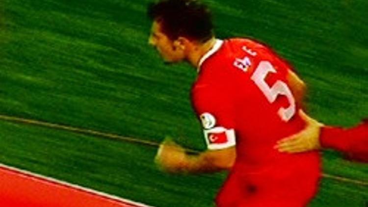 Hamit'e sinirlendi Rıdvan Dilmen'e yüklendi
