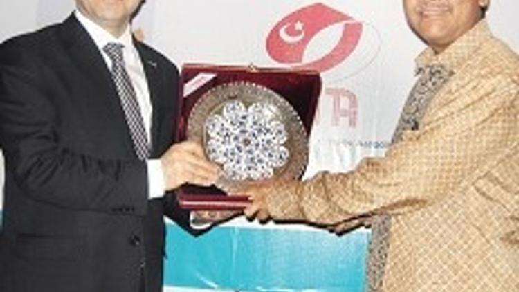 200 bin görüşmeye aracı oldu 14 milyar dolarlık iş yarattı