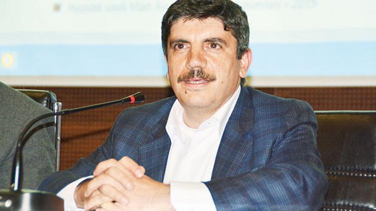 Yasin Aktay: MİT TIR’ları ÖSO’ya gidiyordu