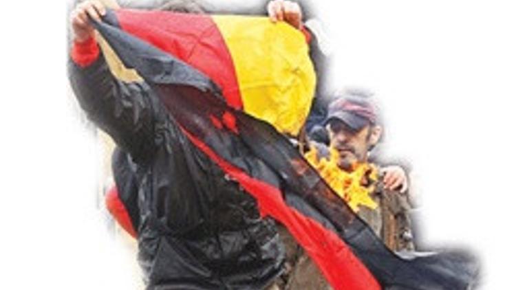 Yunanların yeni düşmanı Almanya