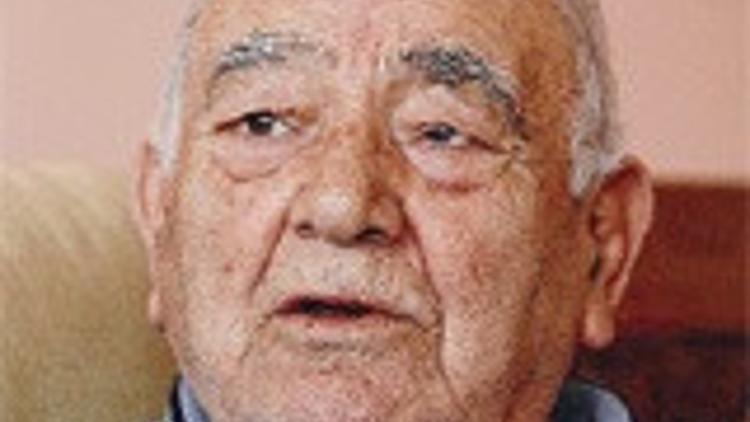 TBMM Onur Ödülü Prof. Karpat’a