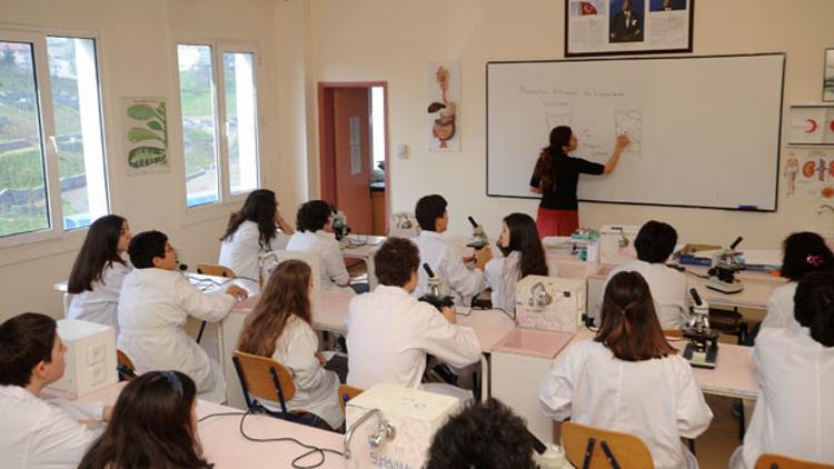 OECD raporu: Türkiye’de öğretmen maaşları OECD ortalamasının altında