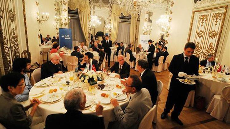 Vatikan'da iftar daveti