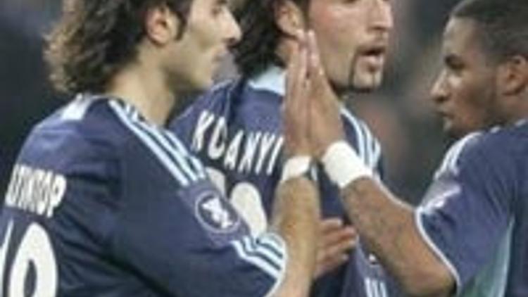 Halil’li Schalke, PSG’yi dağıttı