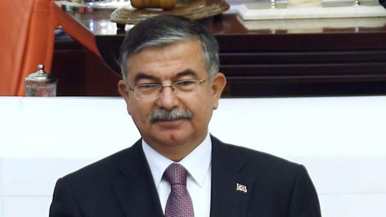 Yeni Meclis Başkanı İsmet Yılmaz oldu