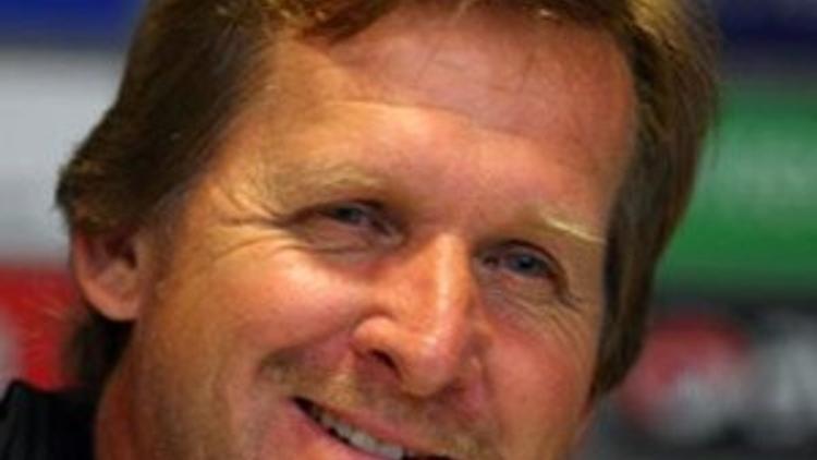 Bernd Schuster istifa etti
