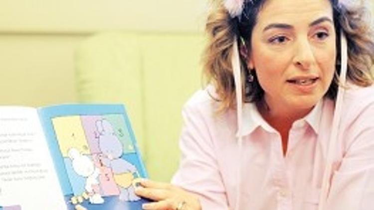 Blogunda bızdıkları yazıyor kitapçıda onlara kitap okuyor