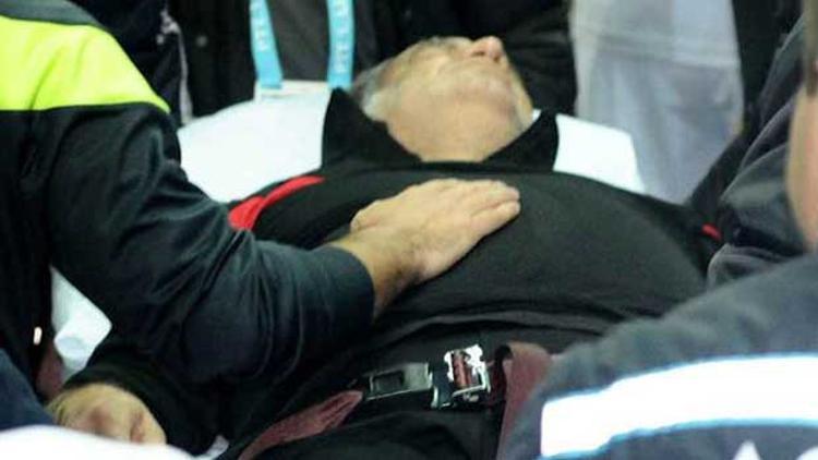 Levent Eriş maçta fenalaştı hastaneye kaldırıldı