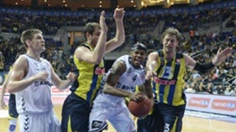 Kartal getirdi Fener bitirdi