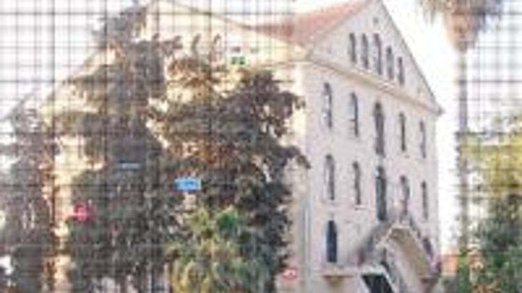 Tarsus Amerikan Lisesi’nin sanal tuğlası 200 dolar
