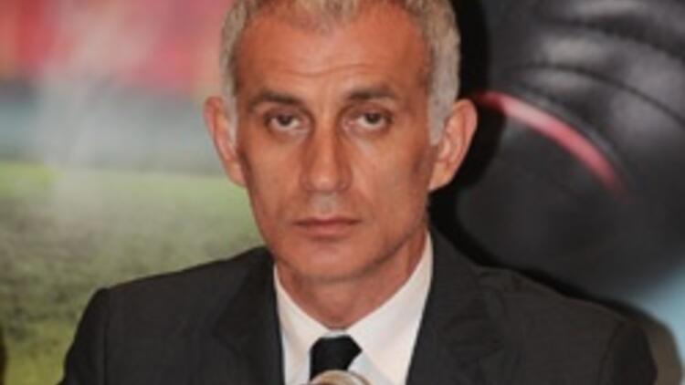 Trabzonsporun teknik direktörü Mustafa Reşit Akçay