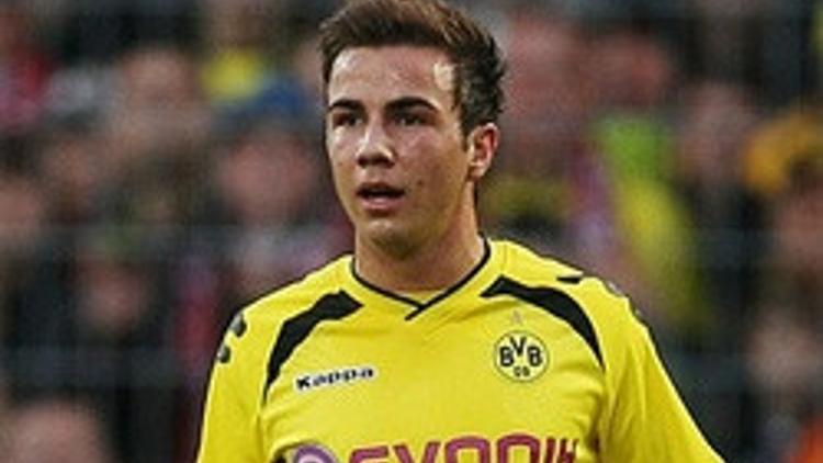 Götze 2016'ya kadar Dortmund'da