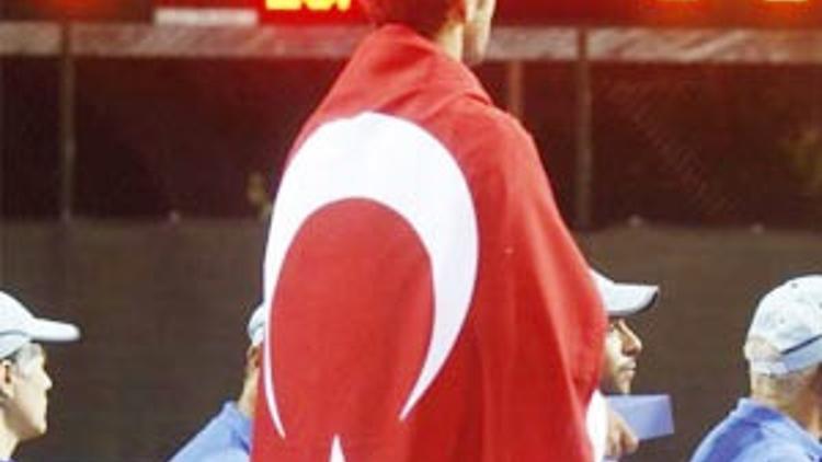 Marsel İlhan gümüÅŸ madalya kazandı