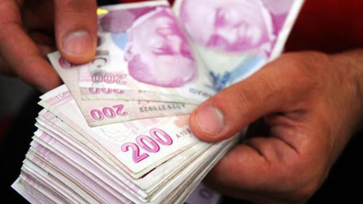 Türk ekonomisi iki basamak düştü