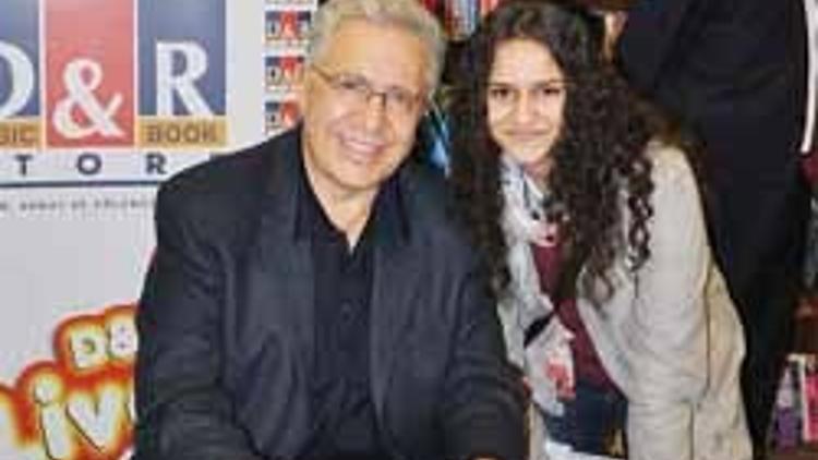 Zülfü Livaneli Serenad’a geldi