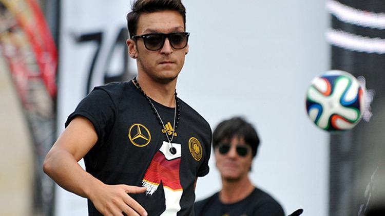 Mesut Özil altıncı sırada