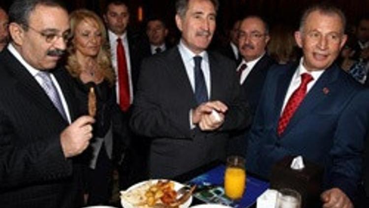 Ankara'da partiler üstü İzmir zirvesi