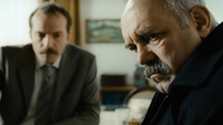 Altın Elma "Küf"lendi