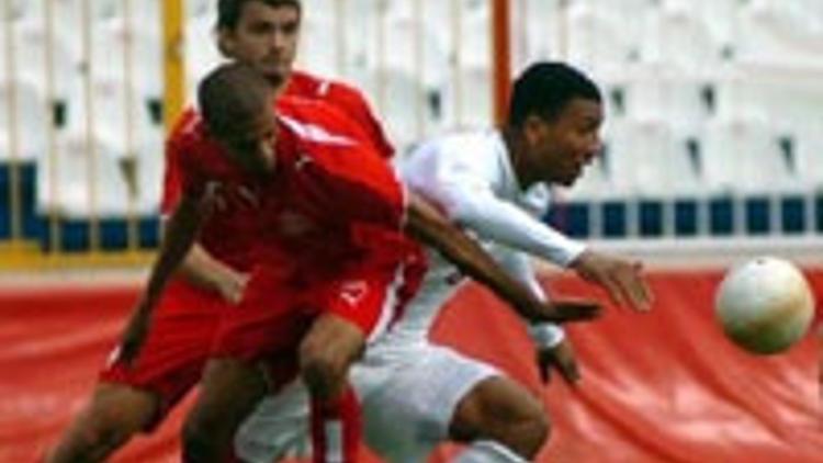 Beşiktaş'ın ilk hedefi Colin Kazım Richards