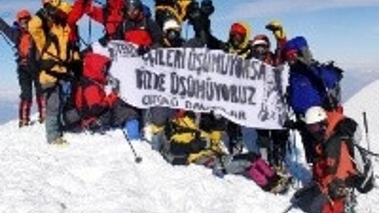 Tekel işçilerine destek yağıyor