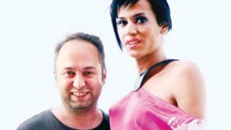 Adım Çağla Şıkel'den, soyadım Demet Akalın'dan