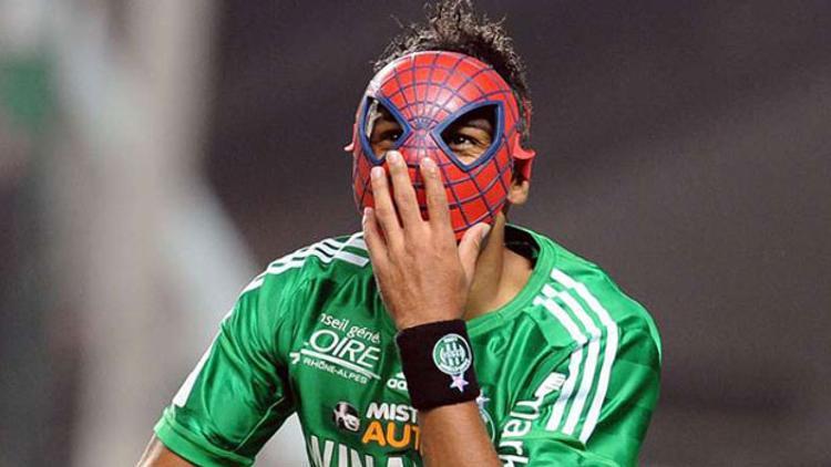 Lakabı 'Örümcek adam' tarzı 'Batman'