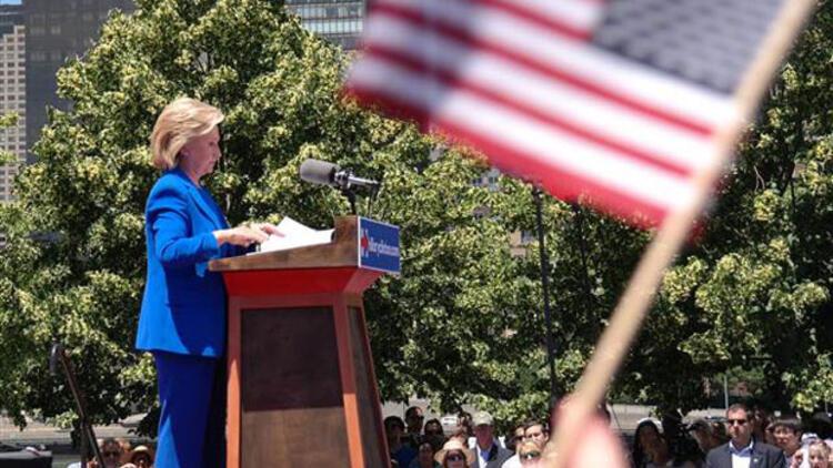 Başkanlık için Demokratların aday adayı Clinton ilk mitingini New Yorkta yaptı