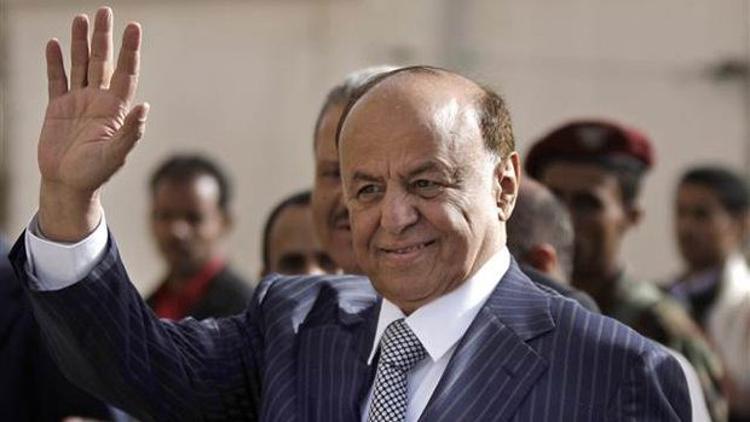 'Yemen lideri Hadi tekneyle ülkeden kaçtı'