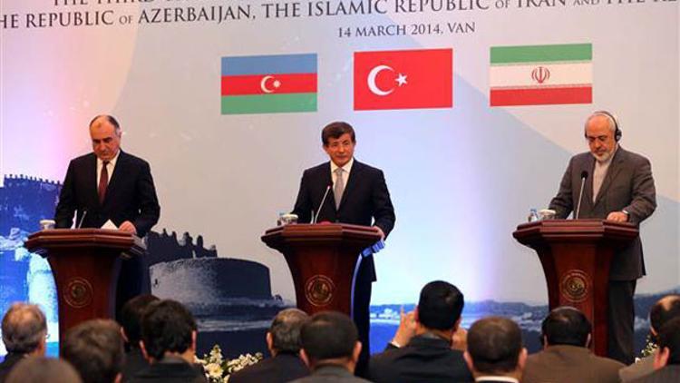 Davutoğlu: O türbeye saldırırsanız...