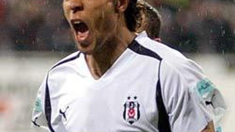 Carew yılın futbolcusu seçildi