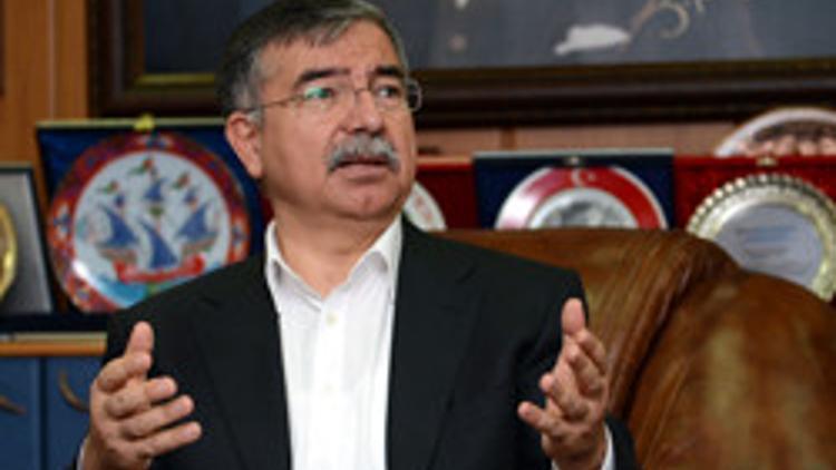 Milli Savunma Bakanı İsmet Yılmaz: Evet Başbuğ'un rütbeleri sökülür