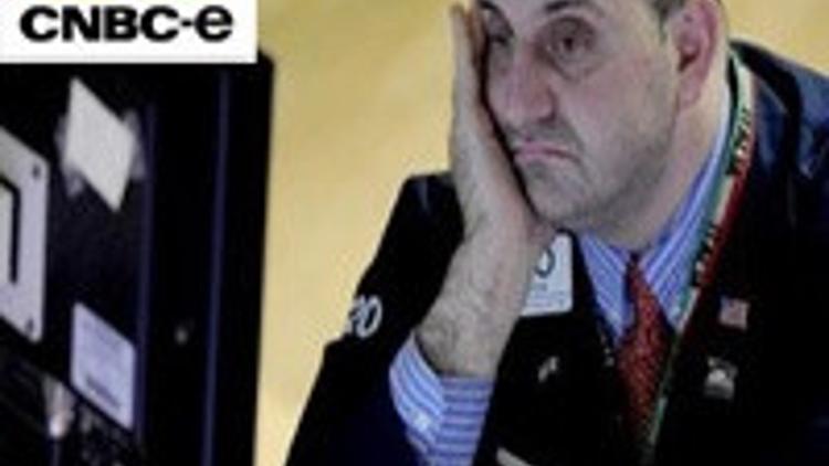 Analistler doların yönü için ayrı uçlarda