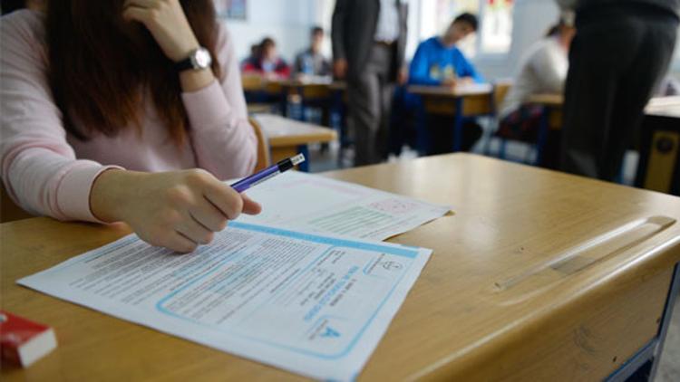 ‘Hatalı soru’ için imza kampanyası