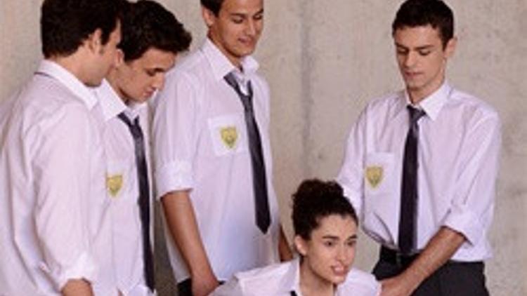 “Güneşi Beklerken” Salı’nın birincisi