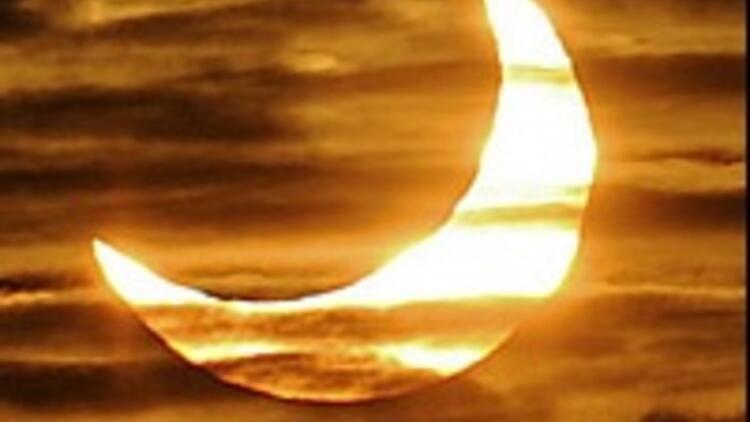 2011 Ay ve Güneş tutulması yılı olacak En Son Haberler