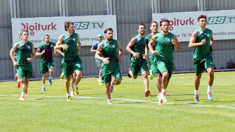 Bursaspor çalışmalarını sürdürüyor