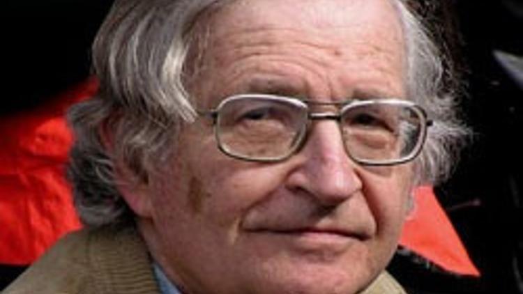 Chomsky'den İsrail'e sert sözler