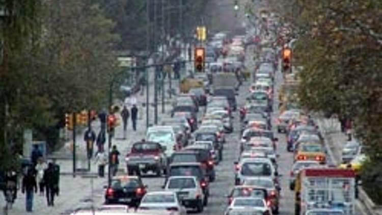Dikkat! Yarın İstanbul'da trafik felç