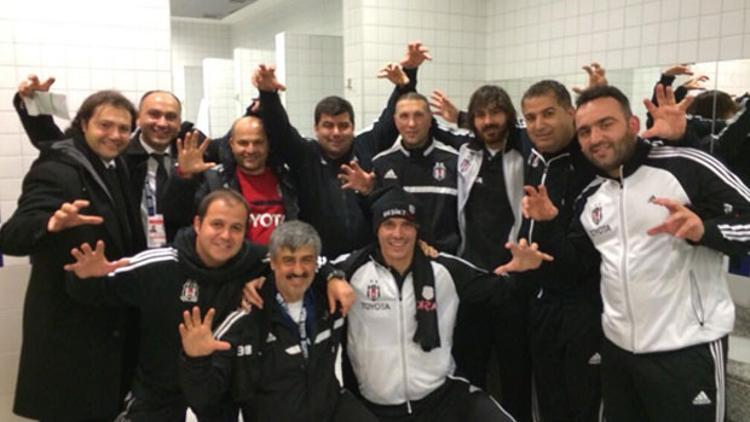 'Beşiktaşlılık duruşu' pozu