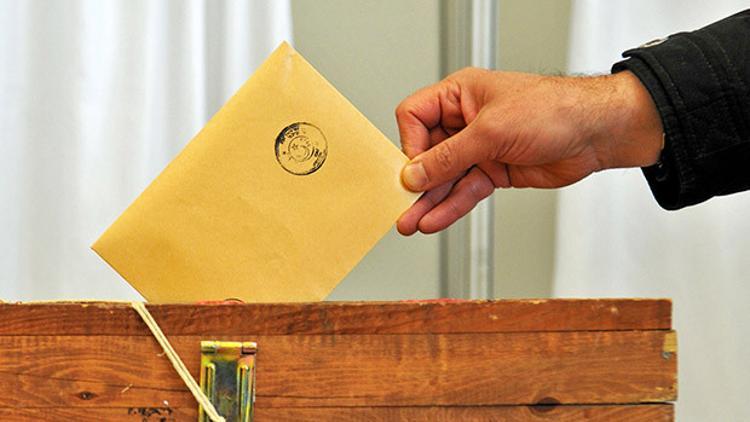 Birinci AK Parti ama kazanan MHP