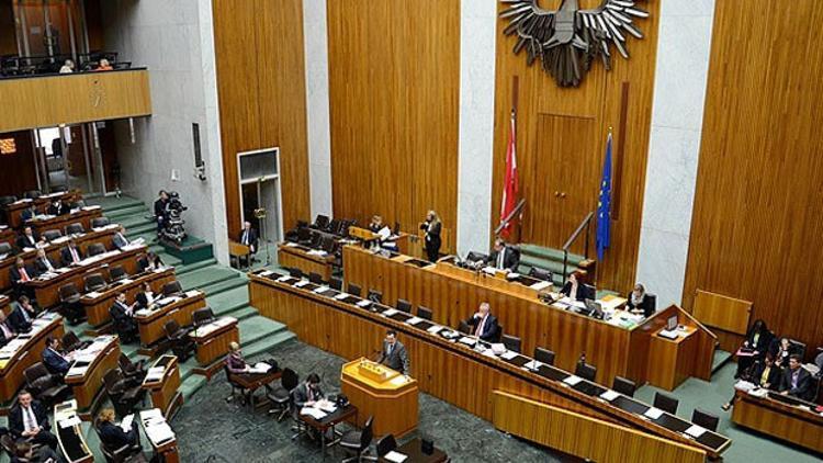 Avusturya'da İslam Yasa Tasarısı kabul edildi