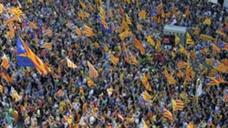 Barselona'da dev Katalan yürüyüşü